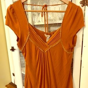 Burnt orange blouse cute stitching